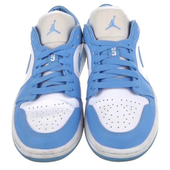 Nike Sky Blue and White Low-Top Jordan 1 Low UNC Sneakers - Picture 3 of 6